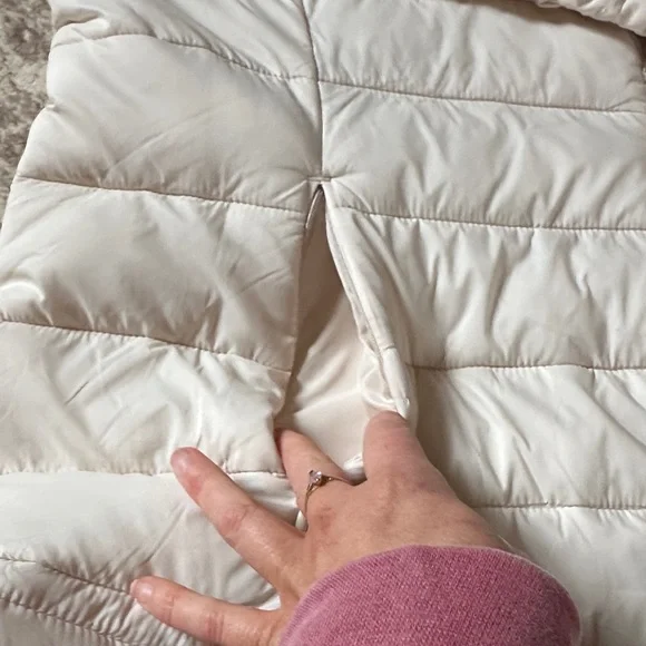 Elegant Women's Cream Puffer Jacket - Picture 6 of 10